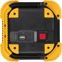 Detailansicht der schwarzen COB-LED Arbeitsleuchte mit gelben Schutzecken und USB-Anschluss.