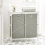 SoBuy Wäscheschrank BZR57-W mit 2 grauen Wäschesäcken aus Vlies und Ablage.