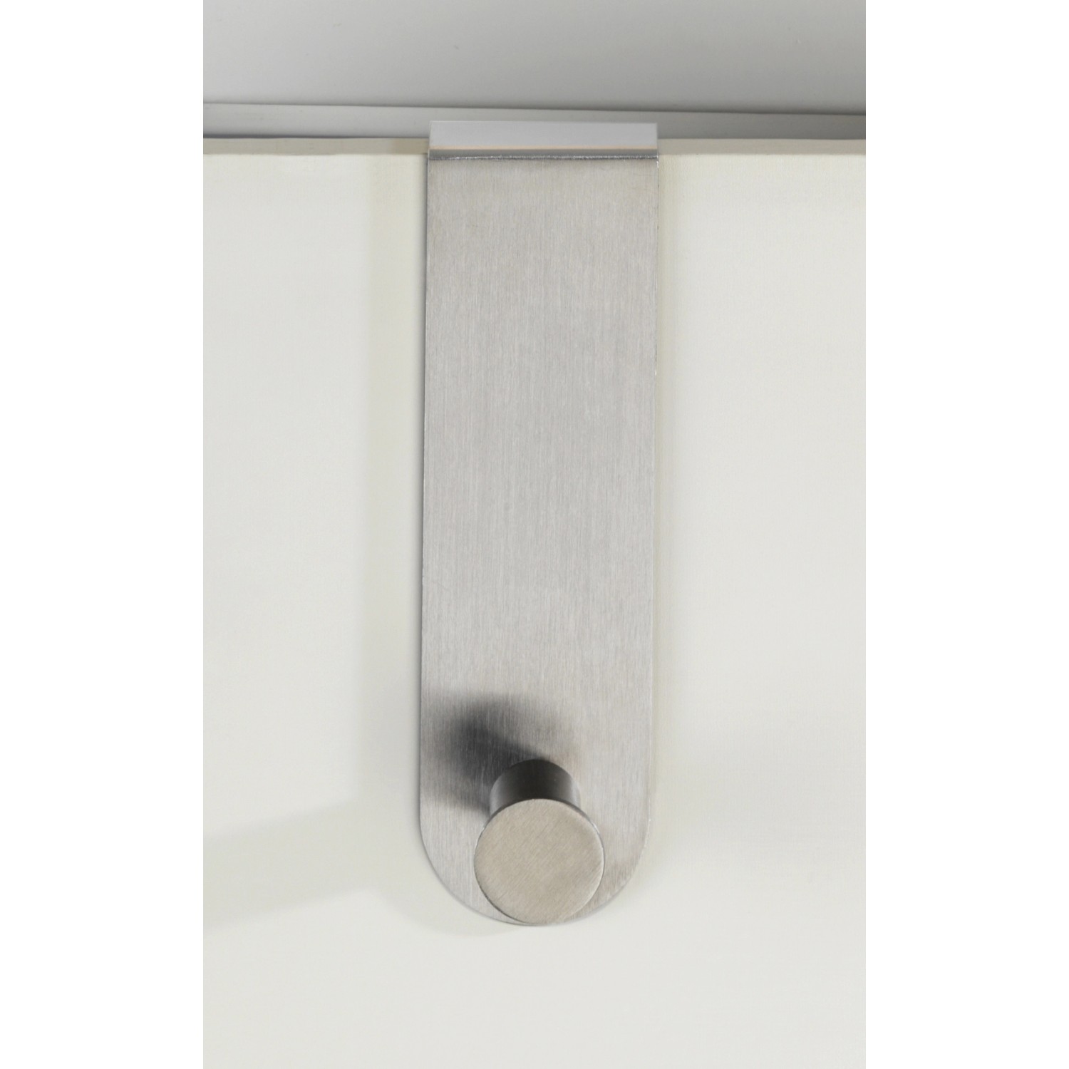 Wenko Türhaken Celano aus Edelstahl zum Einhängen für Handtücher oder Kleidung.