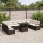 Braunes 11-teiliges vidaXL Garten-Sofa-Set aus Poly Rattan mit Tisch und cremefarbenen Kissen.