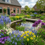 Vdvelde Aqua Bulbs Blumenzwiebeln: Blühender Teichrand mit blauen, lila, gelben Blumen und Seerosen. Insektenfreundlich.