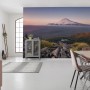 Vlies Fototapete 'Kingdom of a Mountain' mit Berglandschaft im Wohnraum.