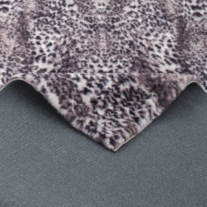 Pergamon Luxus Fellteppich Pearl Leopard, schwarz-grau, 140x190cm.
