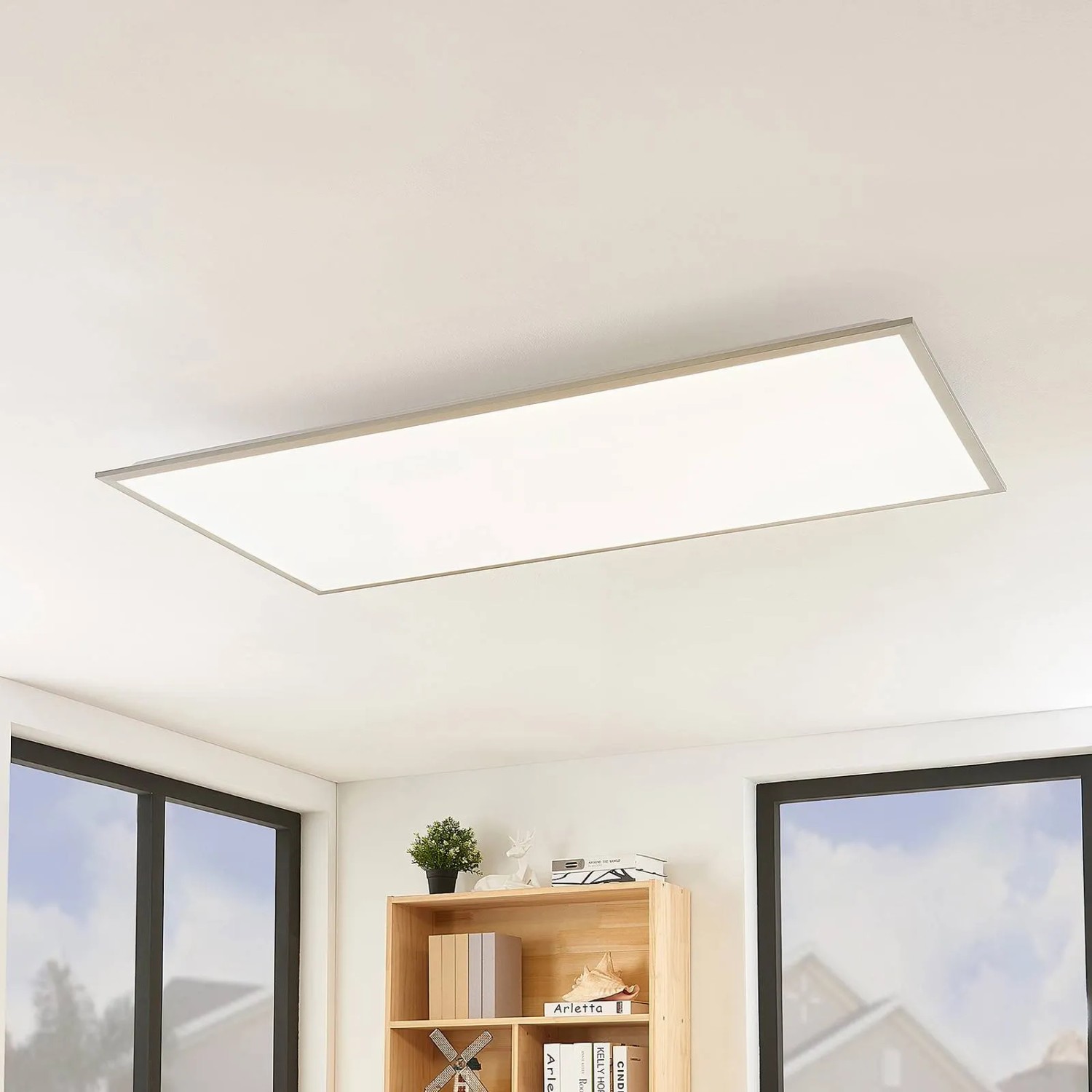 Dimmbares, weißes Lindby LED Panel Stenley mit Leselampe, 1-flammig, für die Küche.