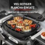 Weber Gasgrill Q1200N mit Plancha-Einsatz. Fisch und Tomaten garen auf der Grillplatte. Erweitert Grillmöglichkeiten.