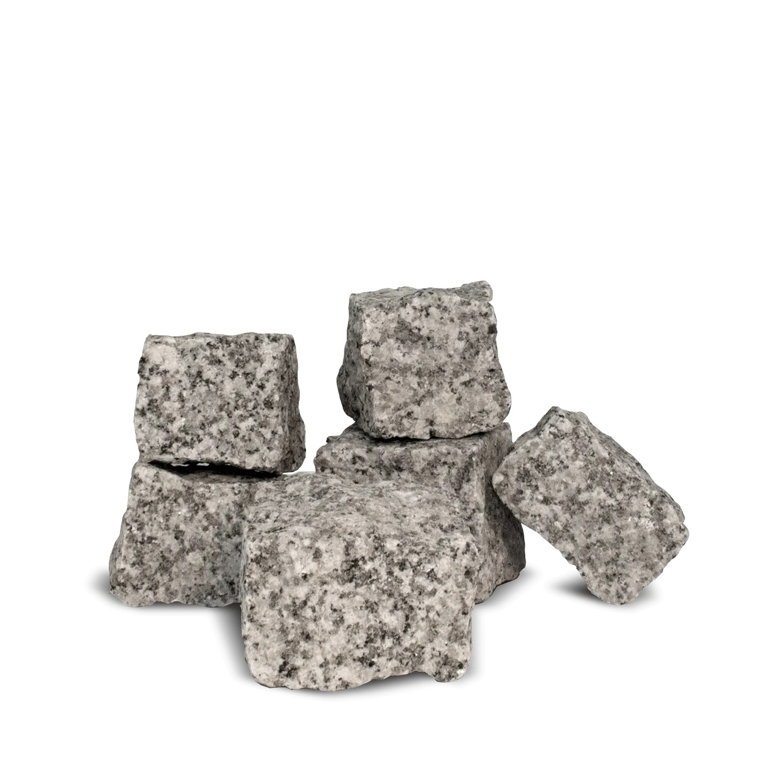 Mehrere graue, gespaltene Granitpflastersteine für Gartenwege. Robuste Pflastersteine 40x60 mm aus Naturstein.