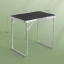 Schwarzer WOLTU Campingtisch aus Alu, klappbar mit Griff, 70x60x50 cm.