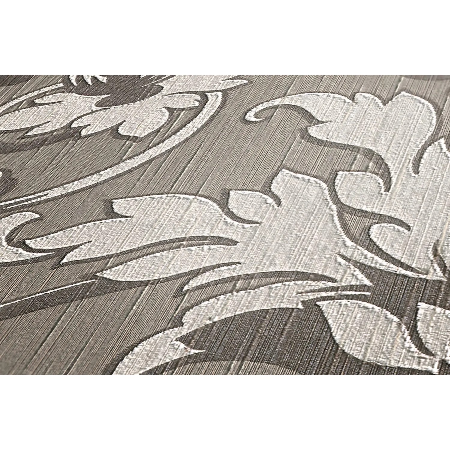 Grau-beige Textiltapete mit Blumenmuster, matte Optik. Dekorative Tapete für Wohnräume.