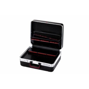 Geöffneter PARAT CLASSIC KingSize CP-7 Werkzeugkoffer aus schwarzem X-ABS-Kunststoff mit Werkzeugtafeln.