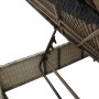 Detailaufnahme der Rückenlehnenverstellung der grauen vidaXL Sonnenliege aus Poly Rattan.