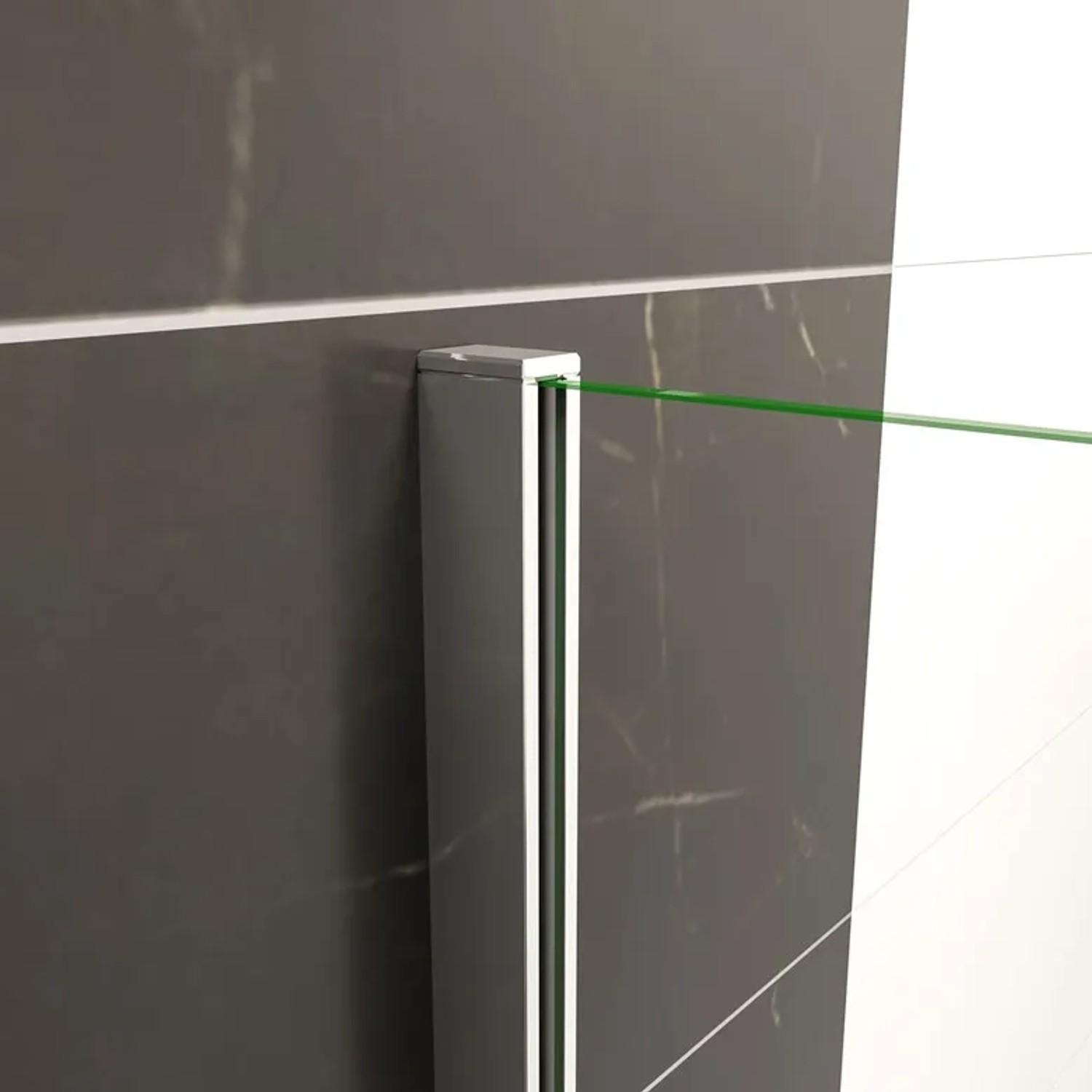 Detailaufnahme Walk-In Dusche mit hochglanz verchromtem Rahmen und Klarglas Seitenwand.