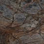 Feinsteinzeug Bodenfliese, 60x120 cm, Steinoptik mit braunen Adern für Innenräume.
