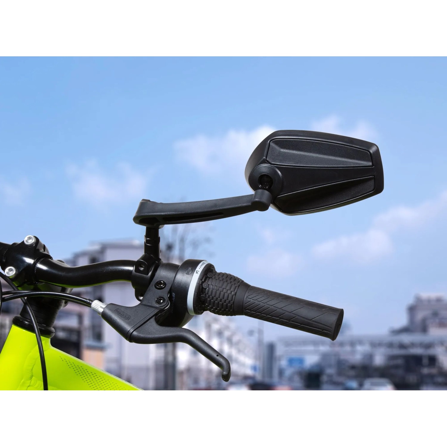 Lifenaxx Fahrradspiegel LX-031 links, montiert am Lenker eines Fahrrads.
