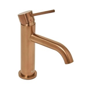 Roségoldene Waschtischarmatur aus gebürstetem Edelstahl. Moderner Einhebelmischer für Bad und Küche, 16,5 cm hoch.