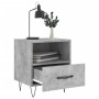 Set aus zwei grauen Nachttischen im Beton-Look mit Schublade und Ablagefach.