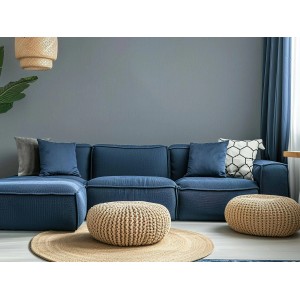 Hellblaue Erfurt Vliesfaser Colour 302-7 Tapete an Wand im Wohnraum.