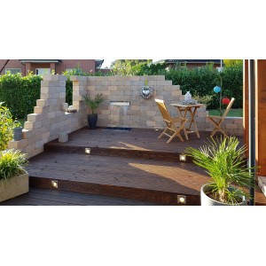 Gestaltungsidee mit Diephaus Mauersteinen Collo Sandstein für Gartenmauer und Terrasse.