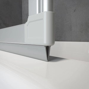 Detailaufnahme: Schulte Badewannenaufsatz, 3-teilig, Alu-Natur, Echtglas, klar.