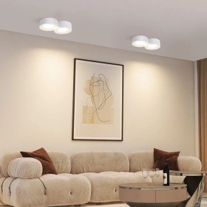 Weiße, runde ZMH Deckenleuchte mit zwei GX53 Spots in modernem Wohnzimmer. Gips Lampenschirm, ideal für Flur & Büro.