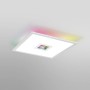 Quadratische Ledvance Smart+ WiFi Panelleuchte Planon Plus mit RGBTW Rücklicht, montiert an einer Decke.