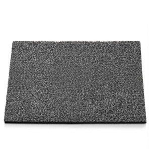 Graue KARAT Kokosmatte 50x80 cm als Fußabtreter für den Eingangsbereich.