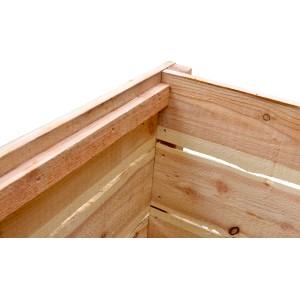 Detailansicht: T & J Hochbeet Herlev aus Lärche, naturbelassen, Holzstruktur sichtbar.