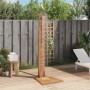 vidaXL Gartendusche aus Teakholz (70x75x204 cm) im Garten mit Wasserstrahl.