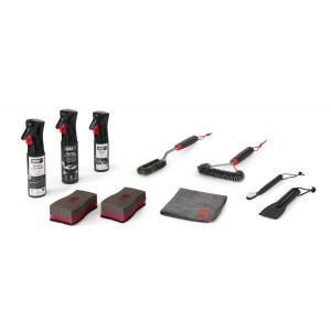 Weber Reinigungsset, 10-teilig für Emaille-Gasgrills: Bürsten, Schwämme, Schaber, Spray und Tuch.