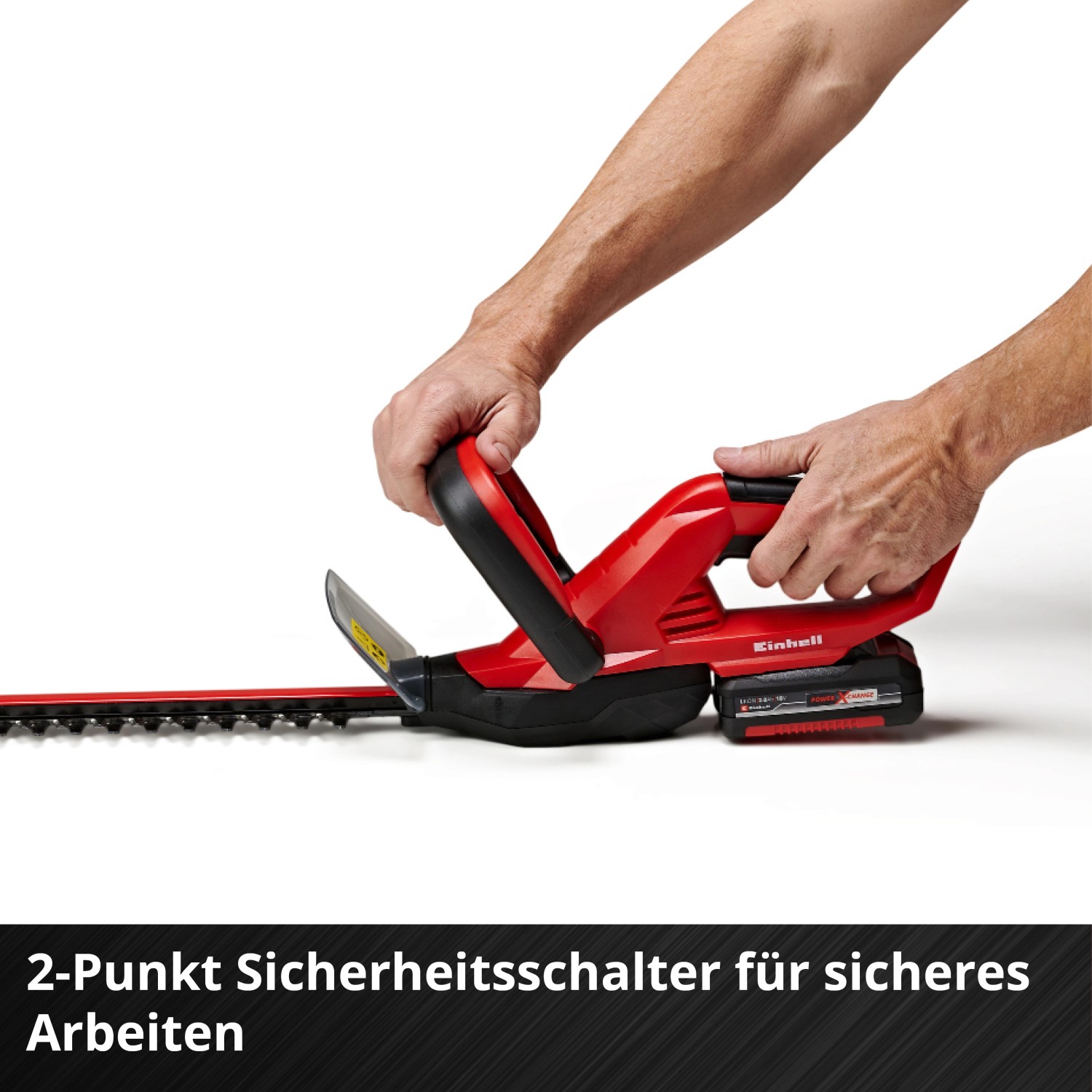 Einhell Akku-Heckenschere GC-CH 1846 Li Solo in Rot mit 2-Hand-Sicherheitsschalter.