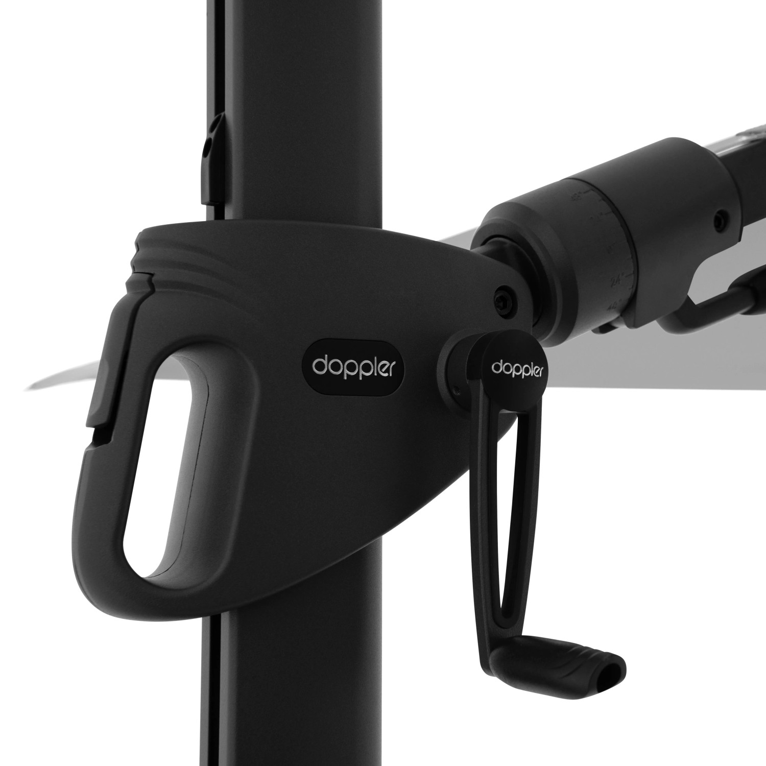 Detailaufnahme: Schwarze Kurbel zum Öffnen des Doppler Ampelschirm MyZone, Drehfunktion sichtbar.