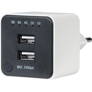 Grau-weiße Zeitschaltuhr mit 2 USB-Ports zum Aufladen von Geräten. Hausfunksteuerung für Innen.