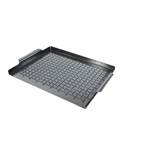Jamestown Grillplatte aus Metall mit Schlitzen für optimale Hitzeentwicklung.