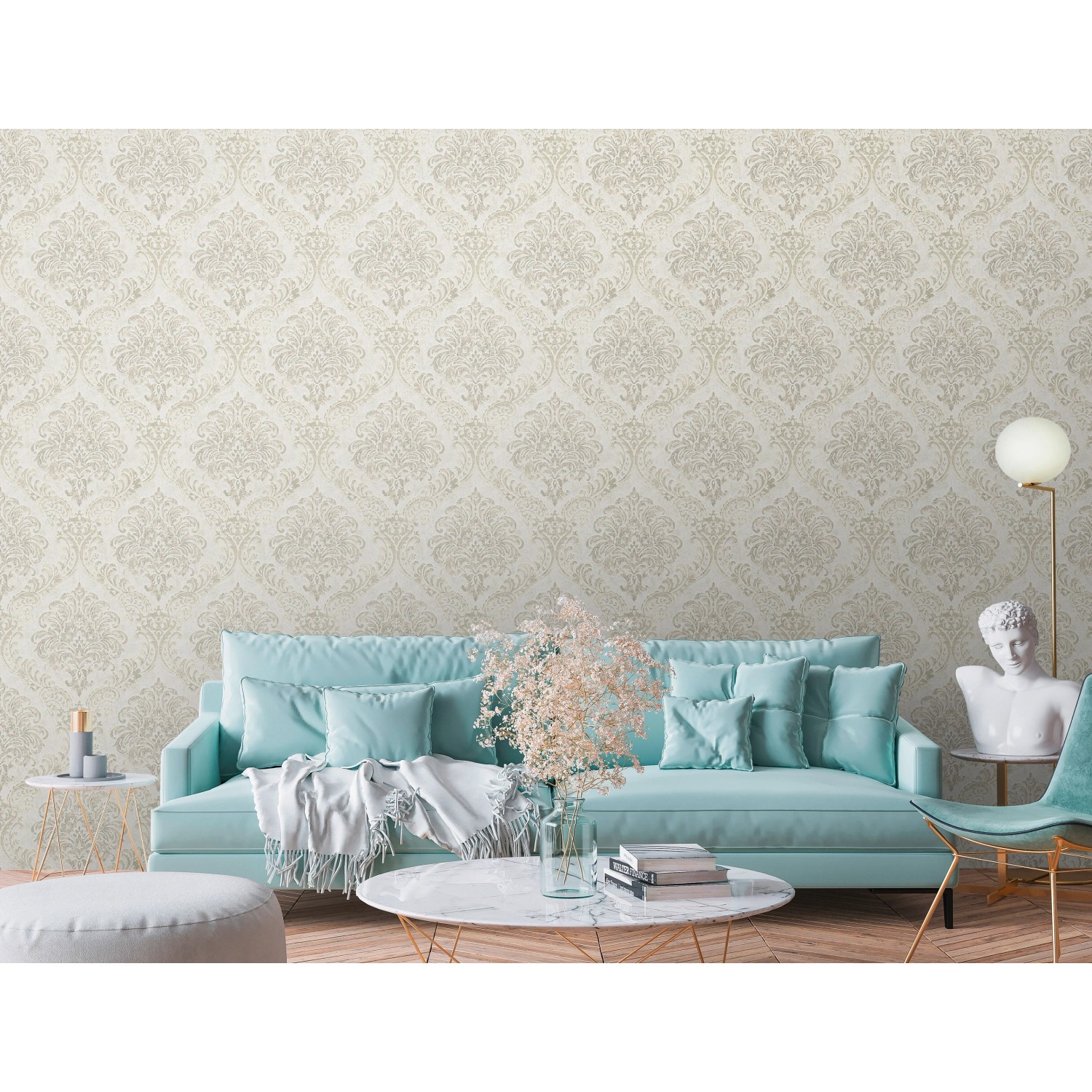 AS-Creation Vliestapete Barock Ornament in Weiß, Silber und Gold im Wohnraum.