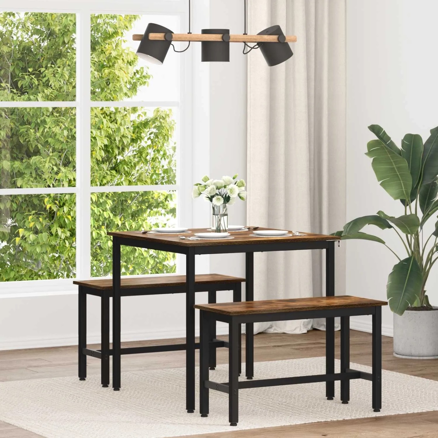 Moderner rechteckiger Esstisch mit Holzwerkstoff-Platte und schwarzem Metallgestell im Esszimmer.