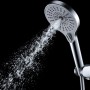 Wenko Duschkopf Ultimate Shower Chrom/Weiß, Ø 13 cm mit Wasserstrahl.
