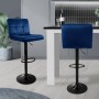 2er Set blaue ML-Design Barhocker aus Samt mit Rückenlehne und schwarzem Gestell.