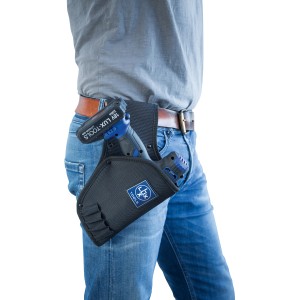 LUX Holster-Nylontasche mit Akkuschrauber am Arbeitsgürtel für Handwerker.