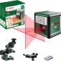 Bosch Quigo Kreuzlinienlaser mit Zubehör: Universalklemme, Adapterplatte und Batterien.