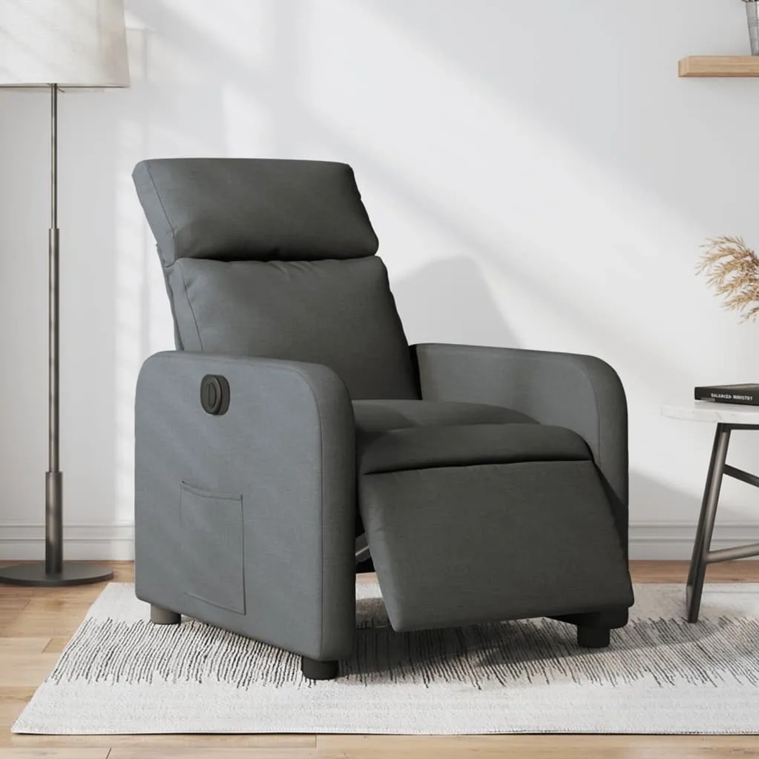 Elektrischer Relaxsessel, dunkelgrau, Stoff. TV-Sessel mit Knopf für Liegefunktion.