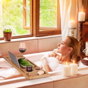 Relaxdays Badewannenablage Bambus Natur mit Tablethalterung und Weinglashalter 73,5 cm x 25 cm x 2,5 cm 1,7 kg