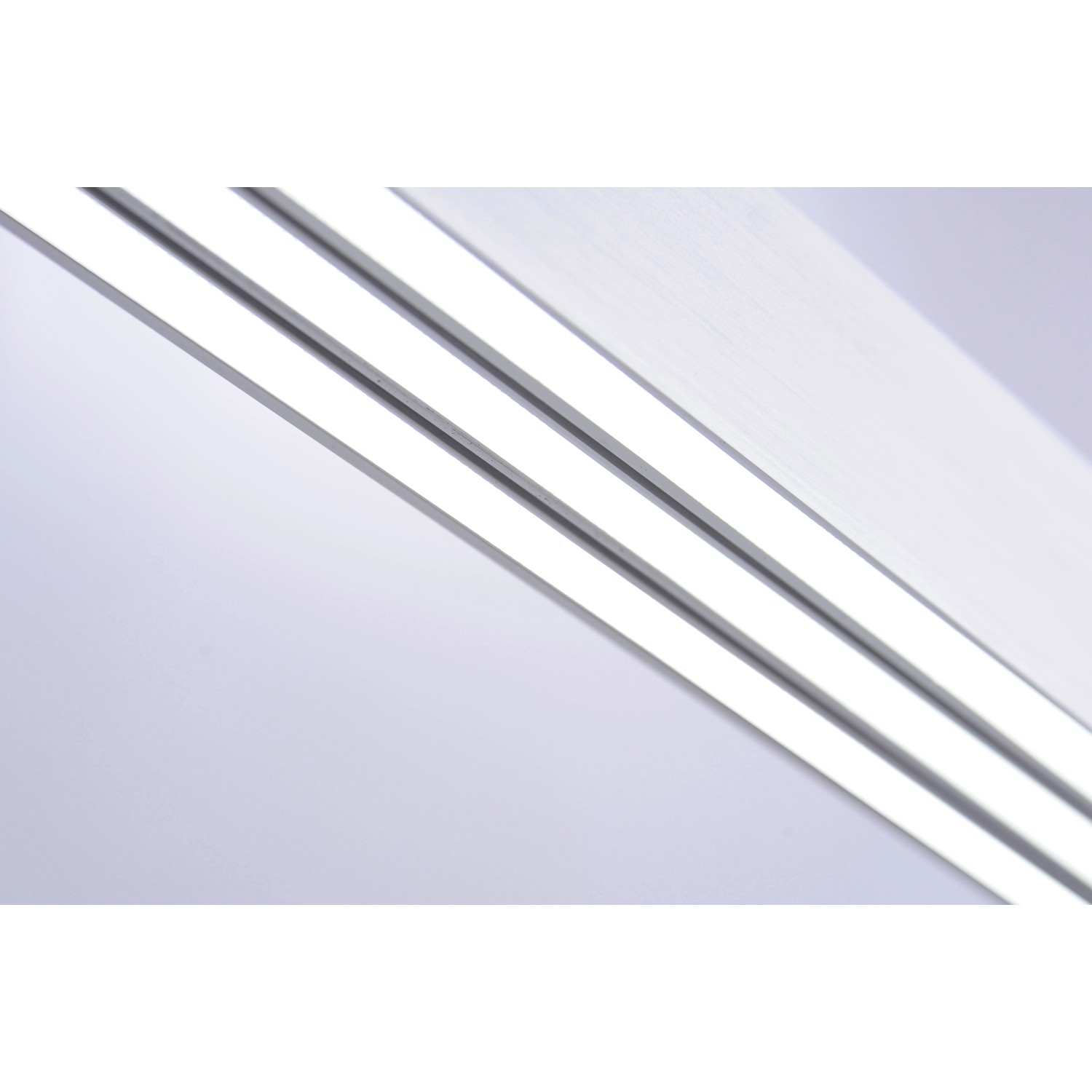 Moderne Paul Neuhaus LED-Pendelleuchte Adriana aus Aluminium, dimmbar und farbtemperatursteuerbar.