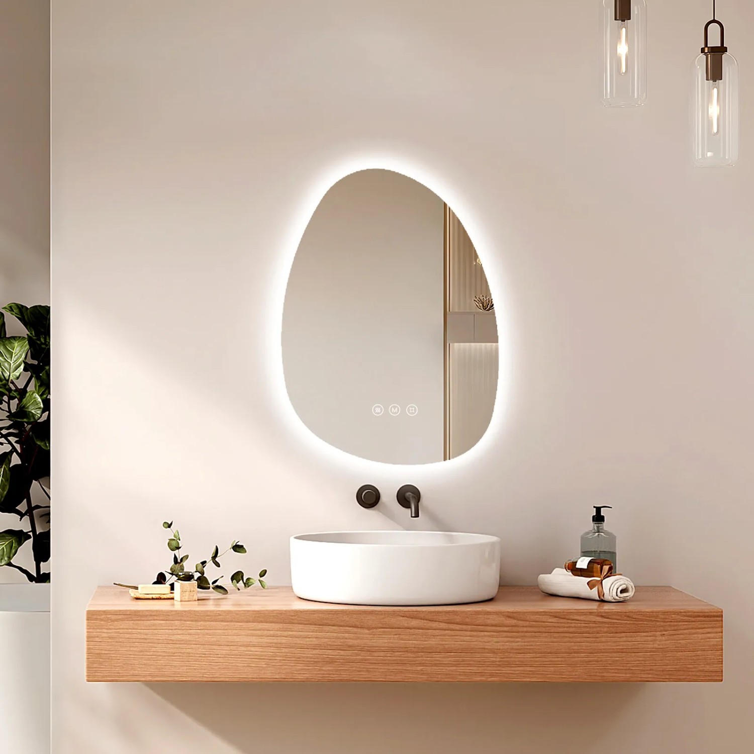 Asymmetrischer Emke LED Badspiegel 75x55 cm mit Anti-Beschlag und dimmbaren Lichtfarben.