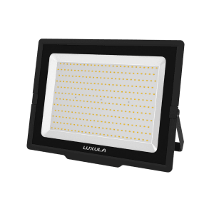 Schwarzer LUXULA LED Fluter 300W mit warmweißem Licht (3000K, 30000lm) für Außen, IP65.