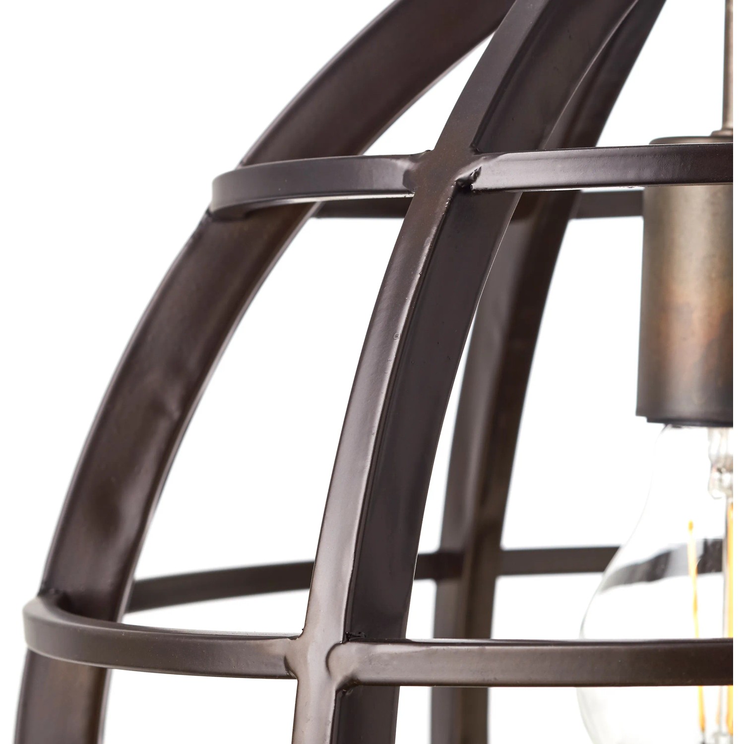 Detailansicht der schwarzen Brilliant Pendelleuchte Matrix 2 mit antikem Finish und filigranem Metallgestell.