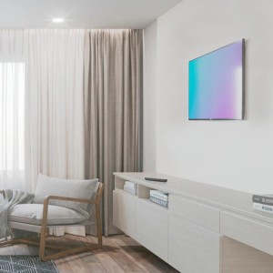 Flachbildschirm an der Wand mit Hama TV-Wandhalterung, minimale Bauweise.