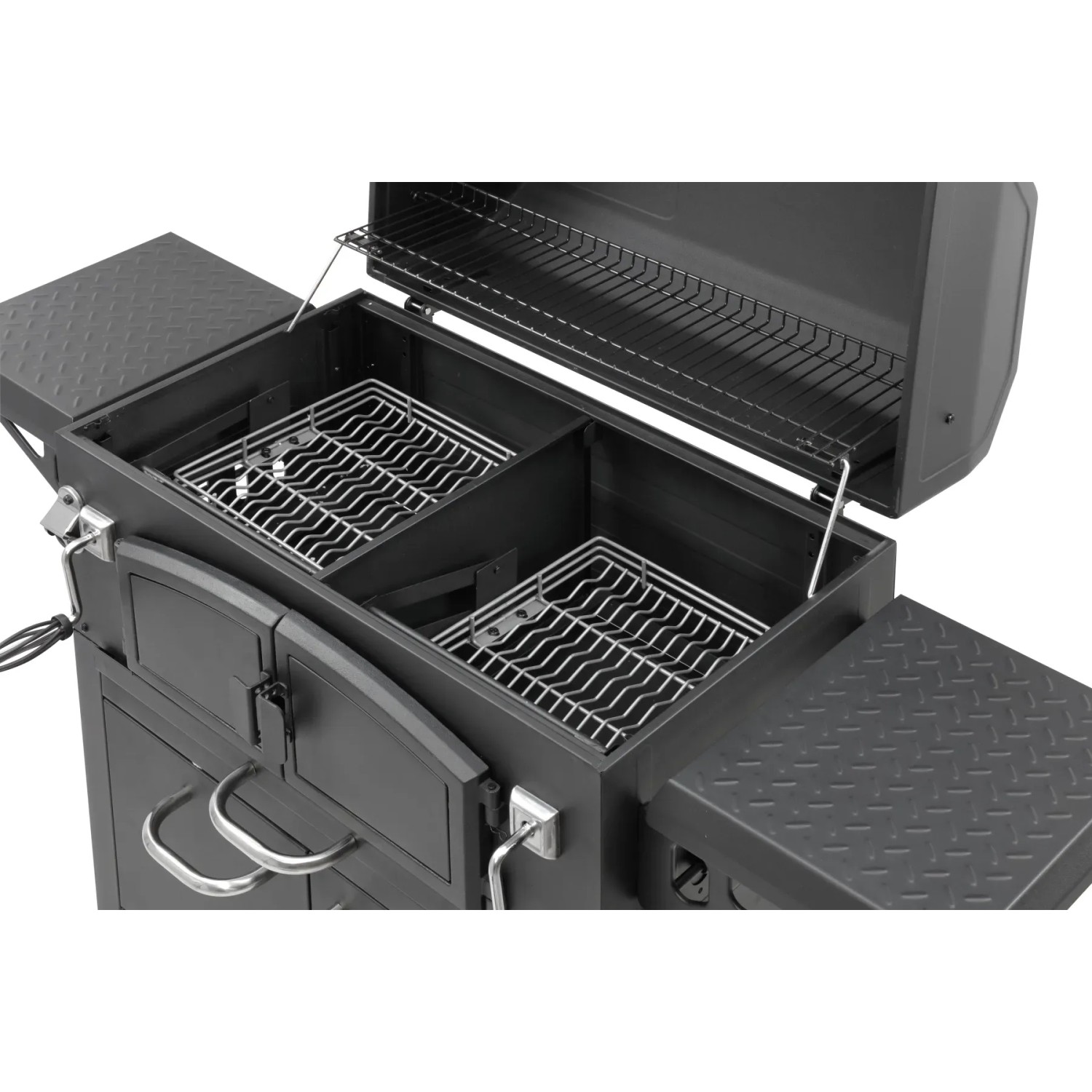 Detailaufnahme Holzkohlegrill El Fuego Grand Ontario mit geöffnetem Deckel und Kohlewannen.
