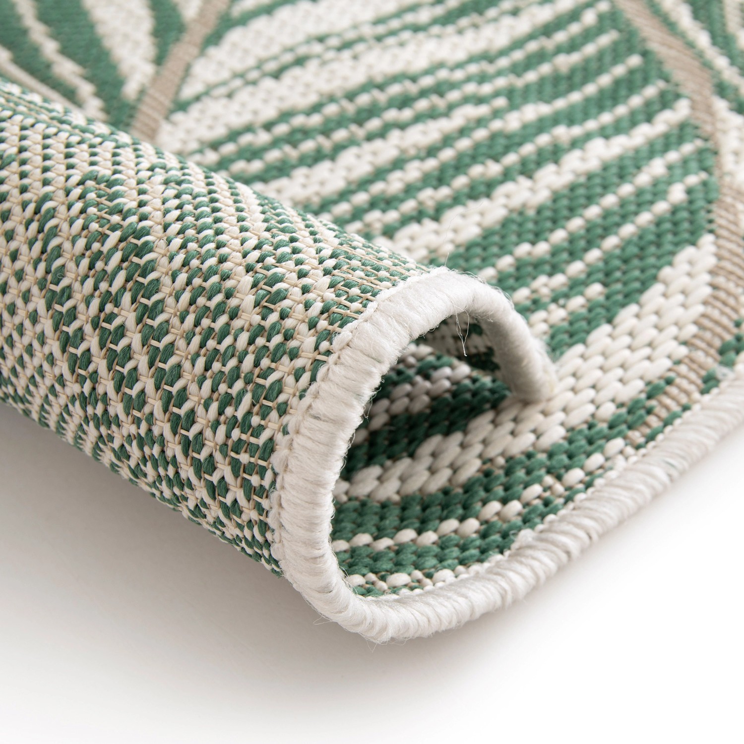 Primaflor In- & Outdoorteppich Paradise Leaves, 200x290cm, Detailansicht des grünen Teppichs.