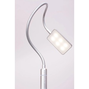 Dimmbare LED Bettleuchte in Silbergrau mit flexiblem Schwanenhals für optimale Ausrichtung.