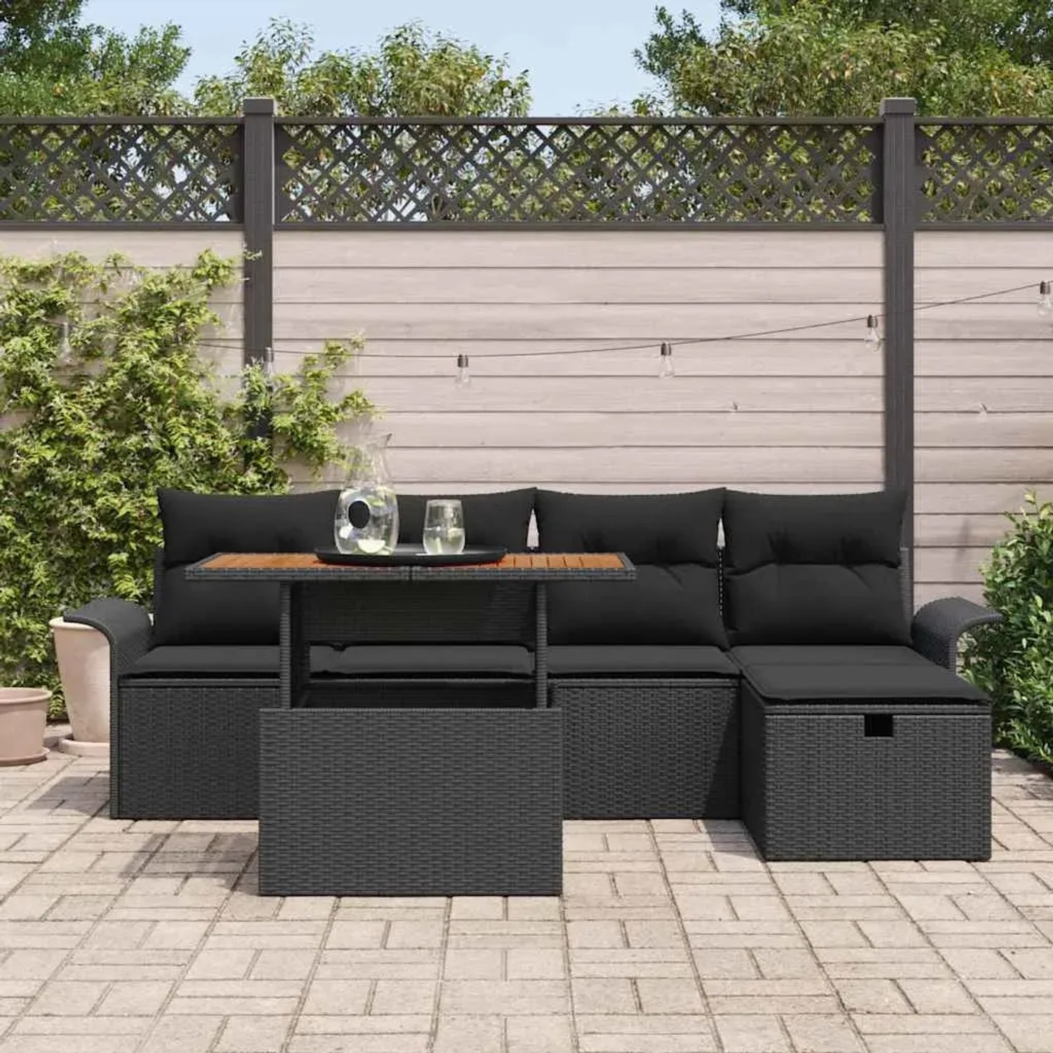 Schwarzes 6-tlg. vidaXL Garten-Sofa-Set aus Poly Rattan mit höhenverstellbarem Tisch.