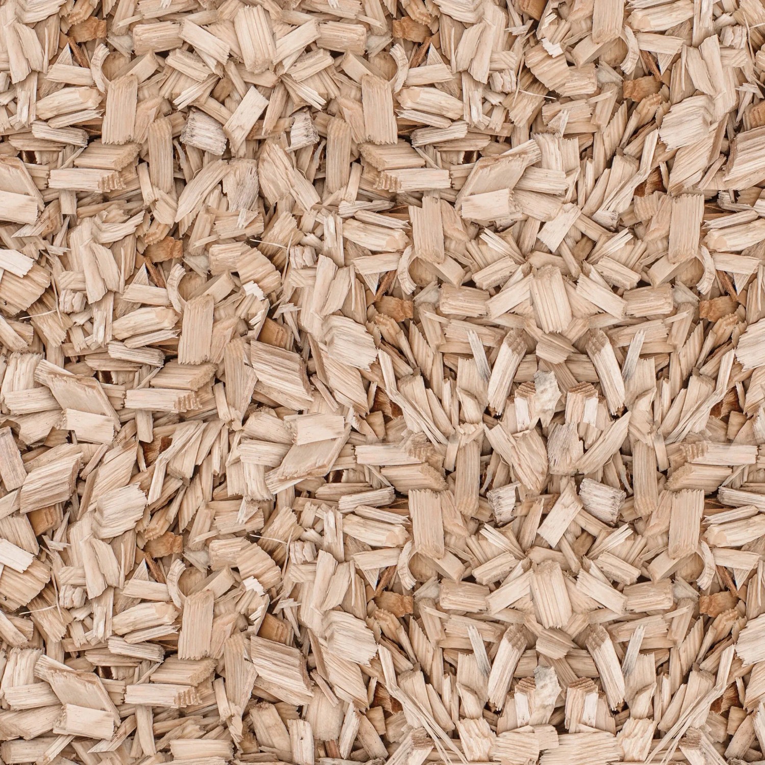 Nahaufnahme von Galamio Holzhackschnitzel Fallschutz, ideal für Spielplätze und Gartenwege.